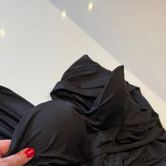 🆕 PattyBoutik Ruched Mini Dress, Built in Bandeau Bra, Black, Size M - Picture 6 of 12